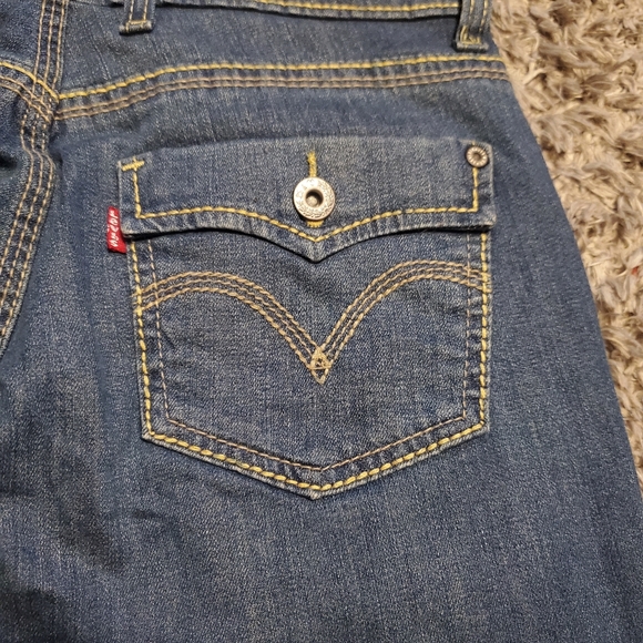Levi's Womens Jean Capris - Picture 3 of 7